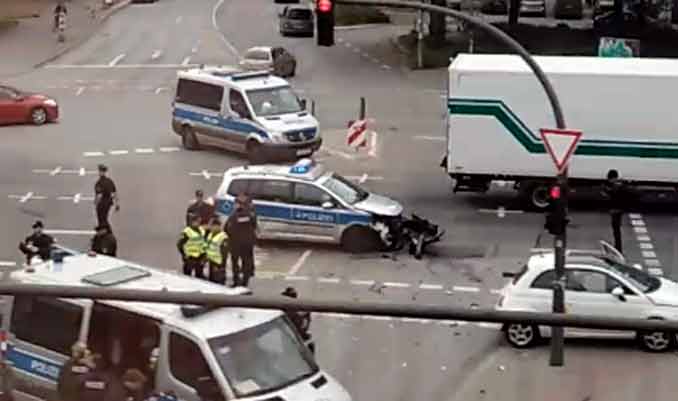 Polizeiwaqgen Unfall