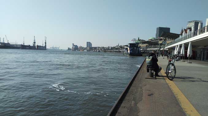 landungsbrücken–hamburg-cororna