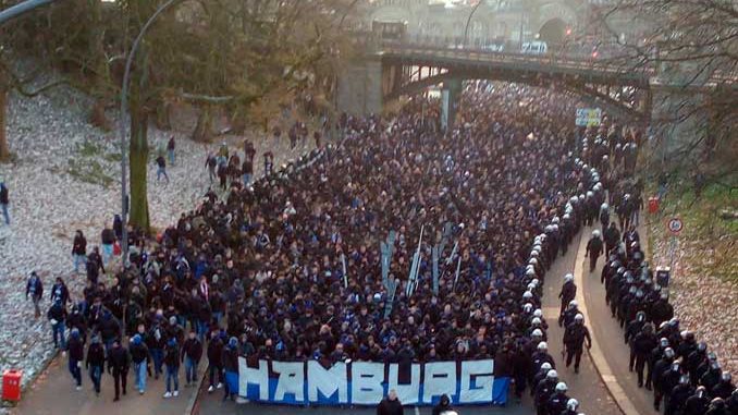 HSV-Fanmarsch-stadtderby